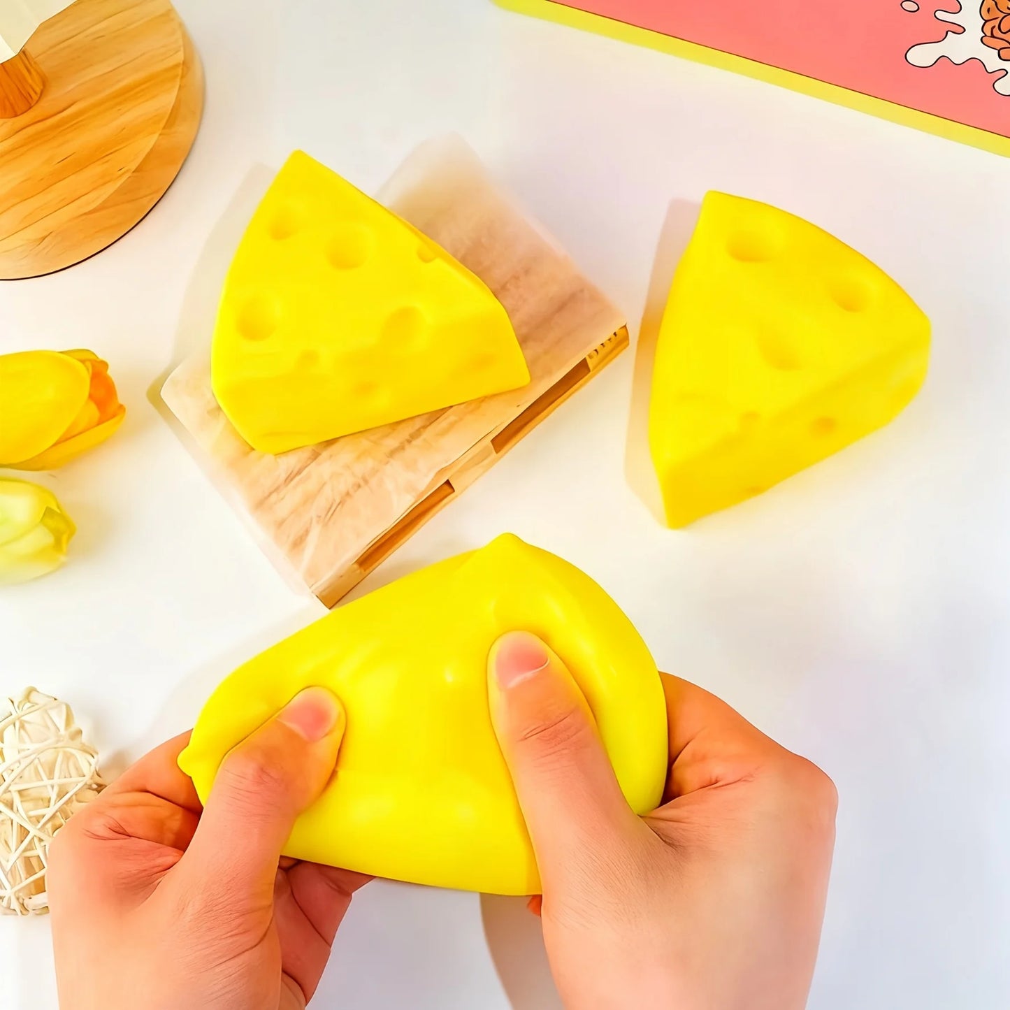 New Cute Cheese Squishy Toy, Novel Cheese Squeeze Toy, Perfect for Christmas and Party Favors